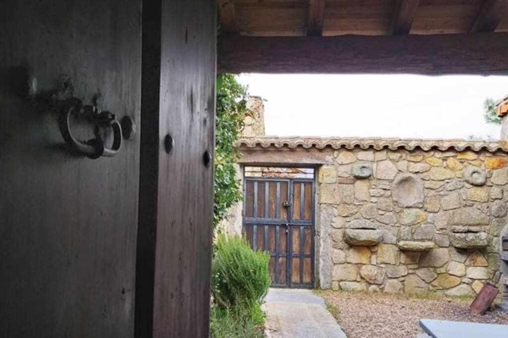 Casa Rural Lucia Es Una Casa Rural Amplia Con Pat Cabezas Bajas Exteriér fotografie